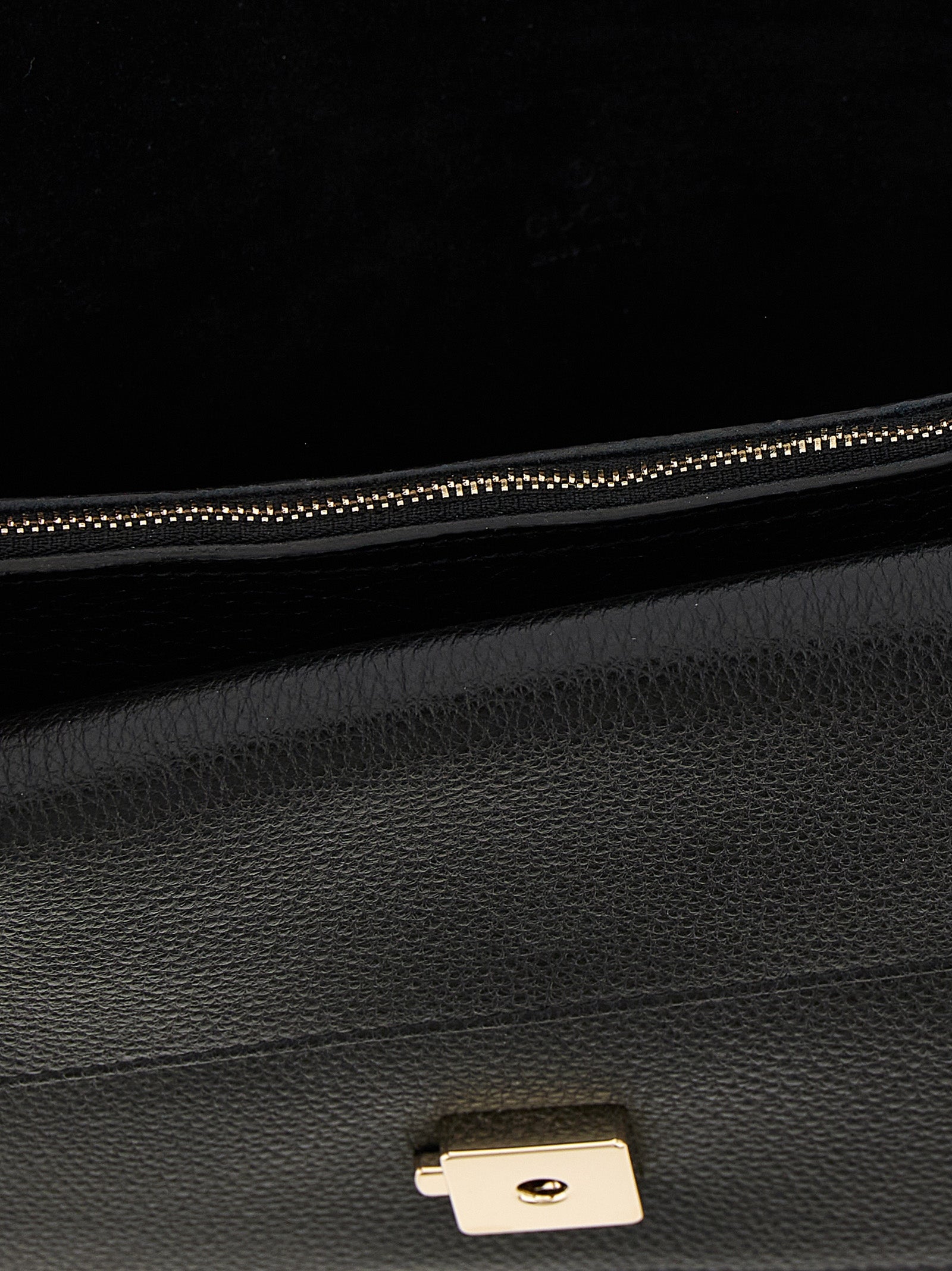 Gucci Dionysus Medium Shoulder Bag - Black