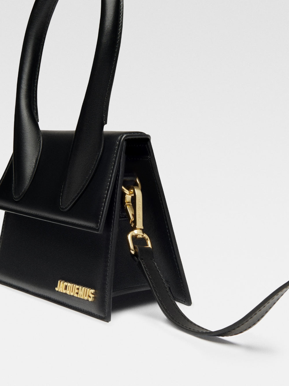 Jacquemus Le Chiquito Moyen Top Handle Bag - Black