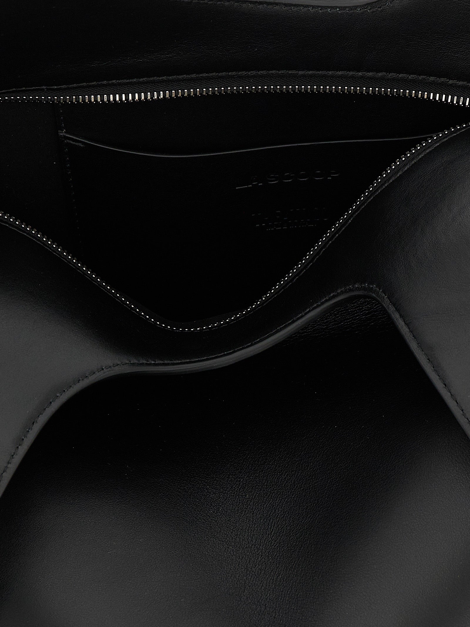 The Attico La Scoop Shoulder Bag - Black