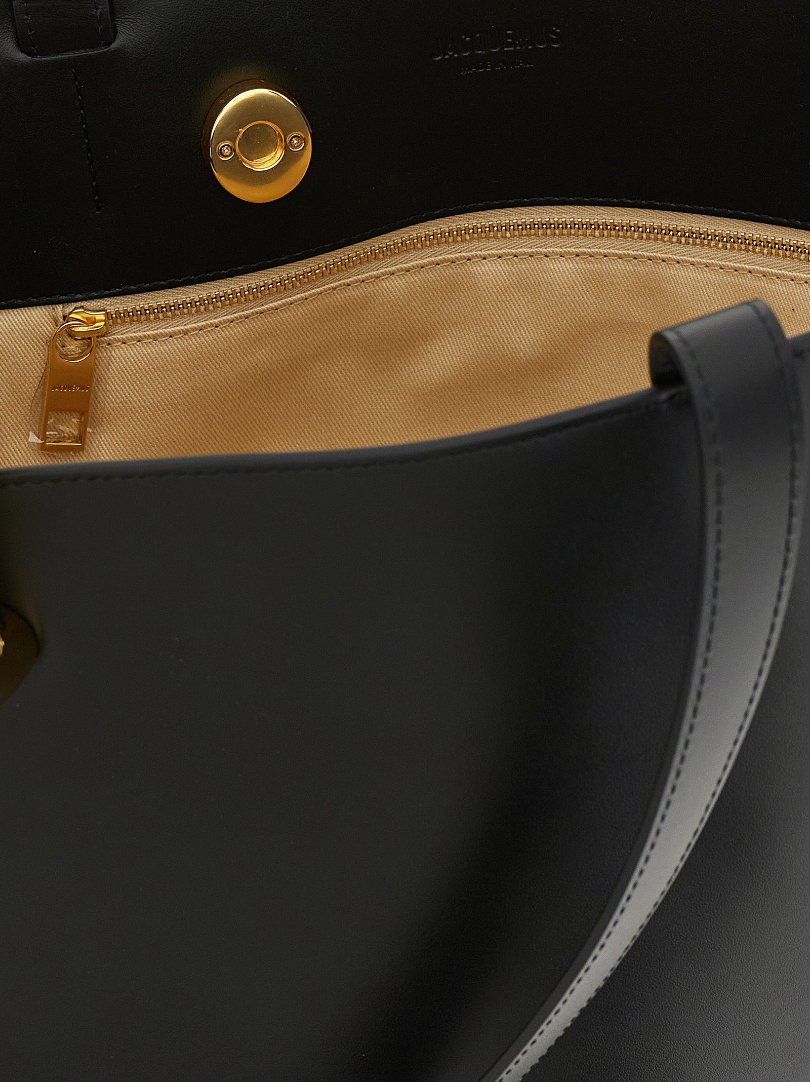 Jacquemus Le Bambola Moyen Bucket Bag - Black
