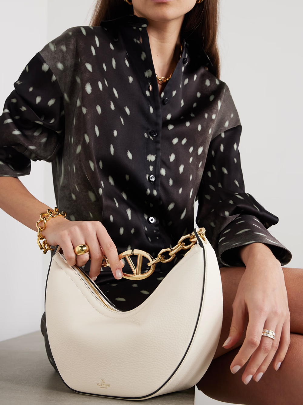 Valentino Garavani Vain Shoulder Bag Small - Shiny Ivory